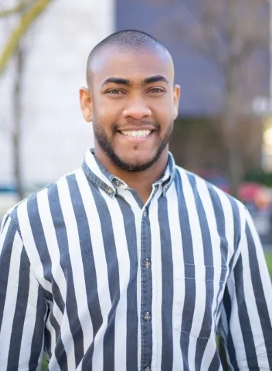 Homme colombien charmeur