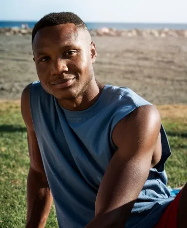 Homme dominicain danseur de bachata